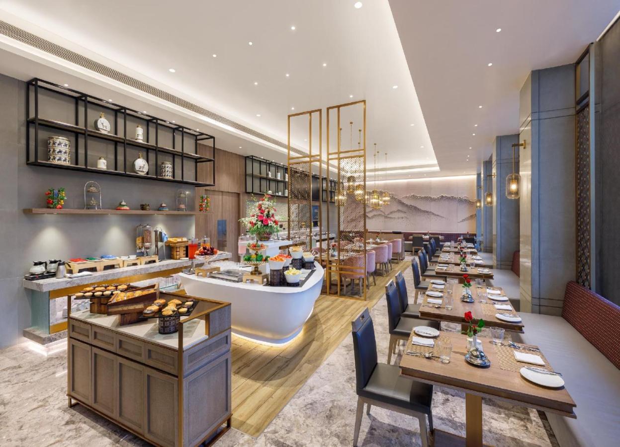 Bellevue Sarovar Premiere Junagadh Exterior foto