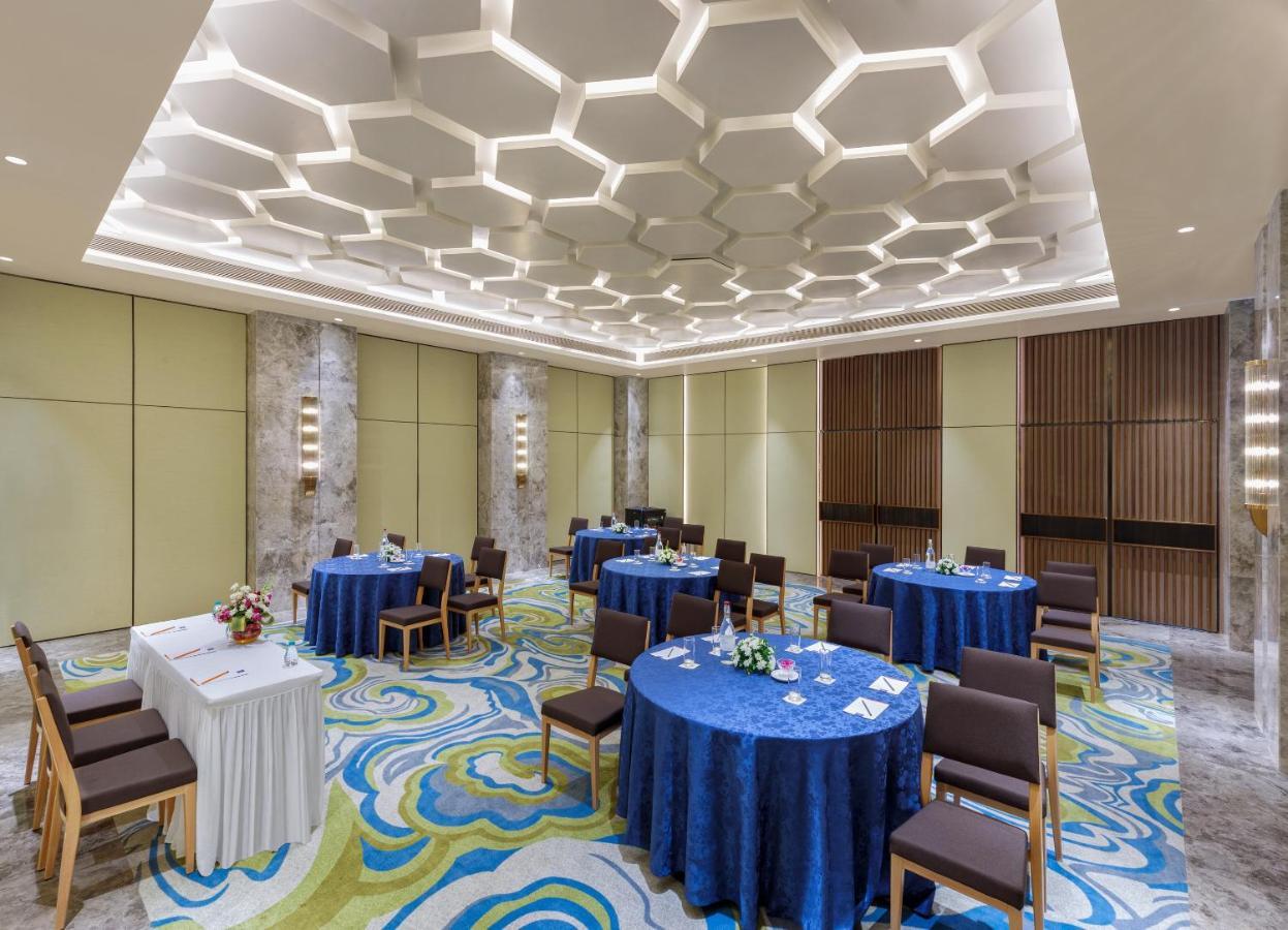 Bellevue Sarovar Premiere Junagadh Exterior foto